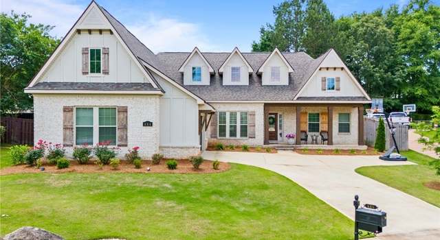 Photo of 484 Bennington Ct, Auburn, AL 36830