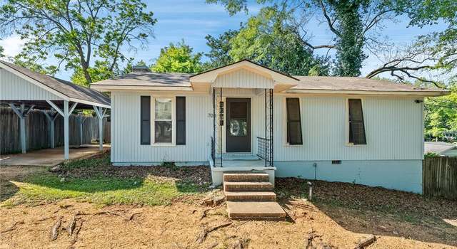 Photo of 708 Ingram Ct, Opelika, AL 36801