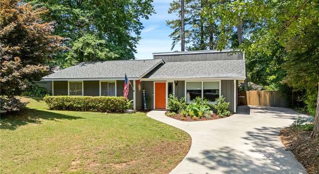 Photo of 333 Tullahoma Dr, Auburn, AL 36830