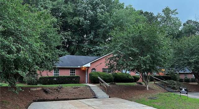Photo of 1181/1183 Northlake Dr, Auburn, AL 36830
