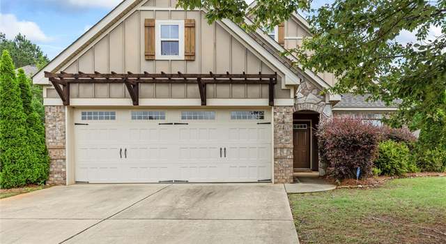 Photo of 661 Deer Run Rd, Auburn, AL 36832