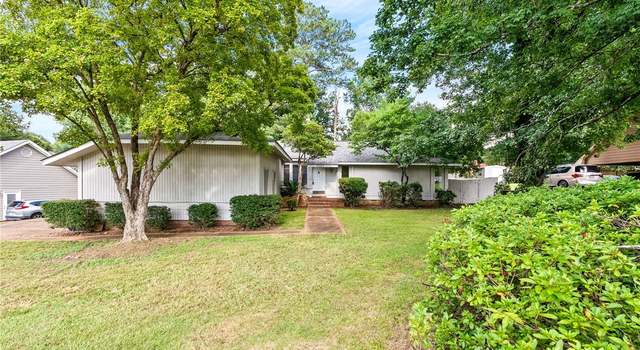 Photo of 1144 E University Dr, Auburn, AL 36830