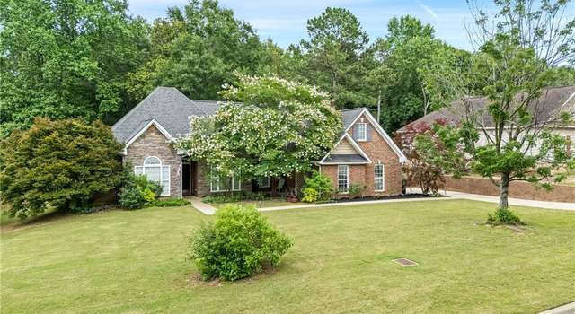Photo of 116 Carriage House Ln, Auburn, AL 36830