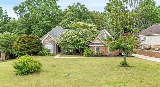 Photo of 116 Carriage House Ln, Auburn, AL 36830