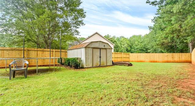 Photo of 1702 Southlake Dr, Opelika, AL 36804