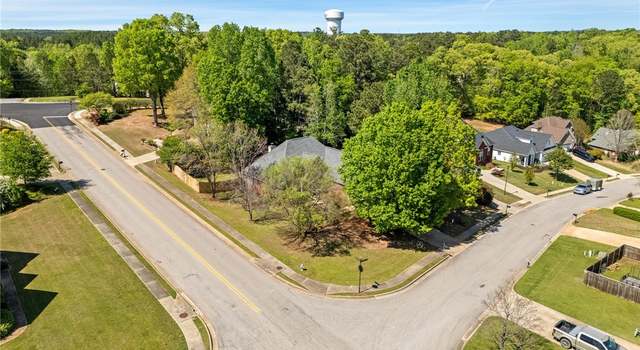 Photo of 1848 Shadow Bend Ln, Auburn, AL 36830
