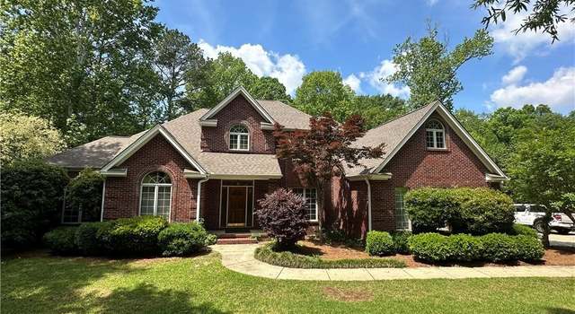 Photo of 822 Moores Mill Dr, Auburn, AL 36830