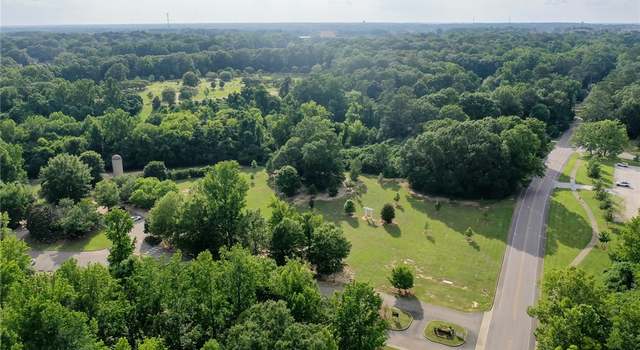 Photo of 1030 S Gay St, Auburn, AL 36830