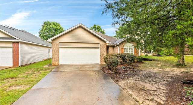 Photo of 424 Frazier St, Auburn, AL 36830