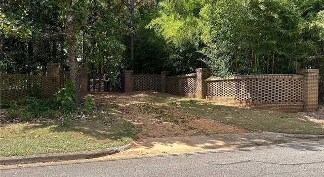 Photo of 777 Petrie Rd, Auburn, AL 36830