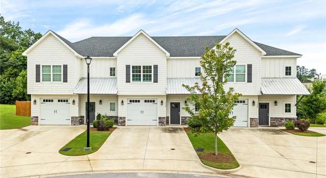 Photo of 1430 Gatewood Pl, Auburn, AL 36830