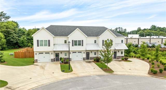 Photo of 1430 Gatewood Pl, Auburn, AL 36830