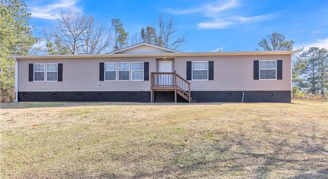 Photo of 173 Collis Dr, Tuskegee, AL 36083