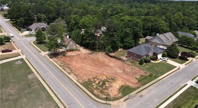 Photo of 1998 Keystone Dr, Auburn, AL 36830