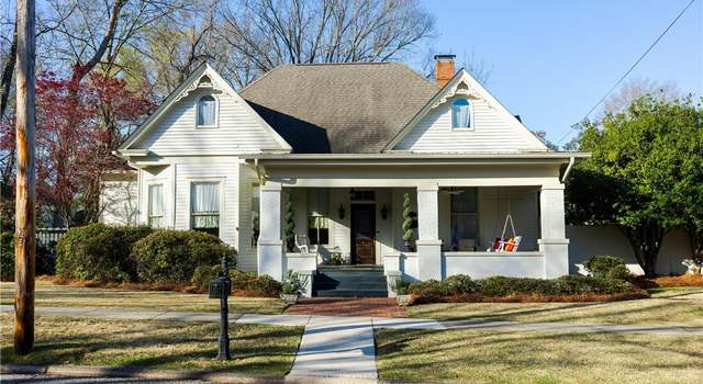 Photo of 414 N 8th St, Opelika, AL 36801