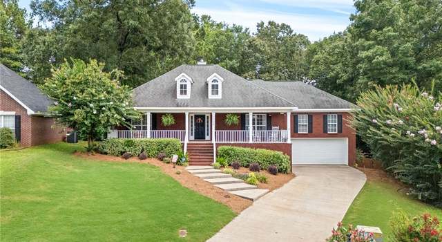 Photo of 1755 Stone Pointe Dr, Auburn, AL 36830