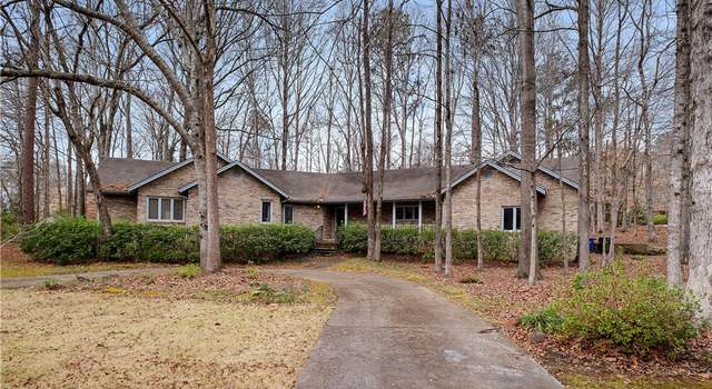 Photo of 541 Summertrees Dr, Auburn, AL 36832