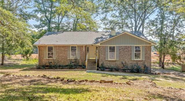 Photo of 1800 Northgate Dr, Opelika, AL 36801
