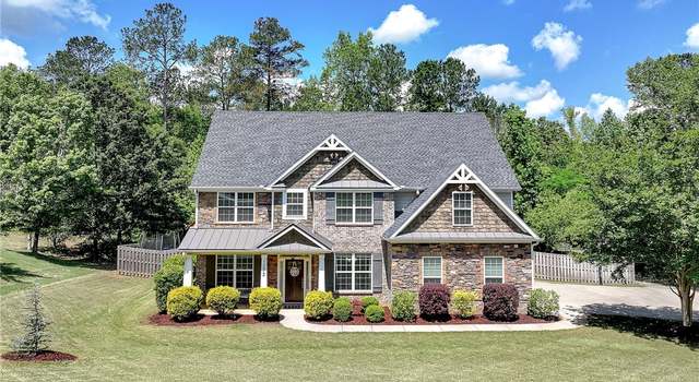 Photo of 1273 Shadowwood Ln, Auburn, AL 36879