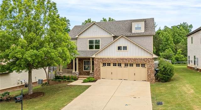 Photo of 2436 Antler Ridge Dr, Auburn, AL 36832