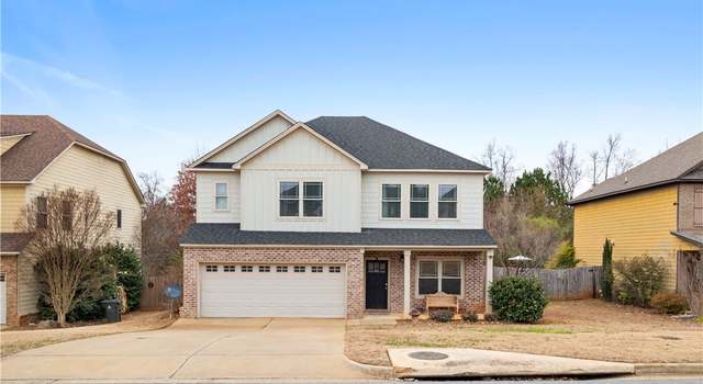 Photo of 2414 Antler Ridge Dr, Auburn, AL 36832