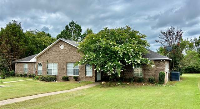 Photo of 1982 Woodview Ct, Auburn, AL 36832