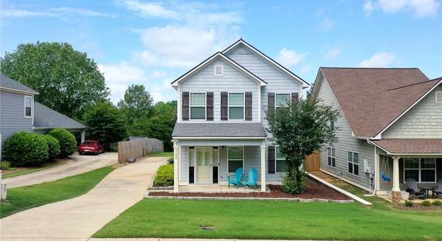 Photo of 735 Hunter Ct, Auburn, AL 36832