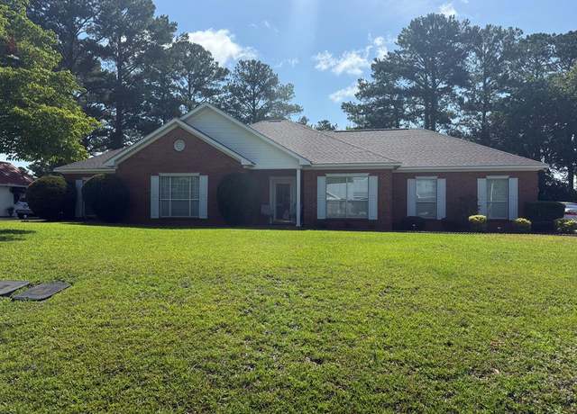 Property at 104 Wellston Ct, Dothan, AL 36305, 3 beds, 2 baths