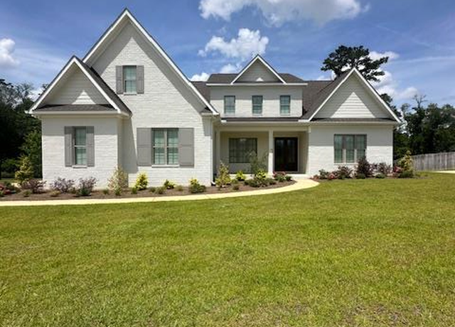 Property at 237 Windemere Ln, Dothan, AL 36303, 5 beds, 4 baths