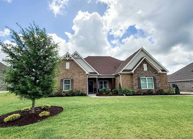 Property at 668 Charleston Mills Dr, Dothan, AL 36350, 5 beds, 3.5 baths