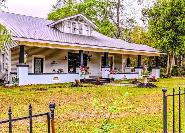 Property at 732 S Saint Andrews St, Dothan, AL 36301, 8 beds, 7 baths