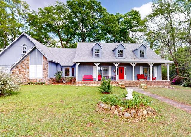Property at 1109 Sanitary Dairy Rd, Cowarts, AL 36321, 5 beds, 3 baths