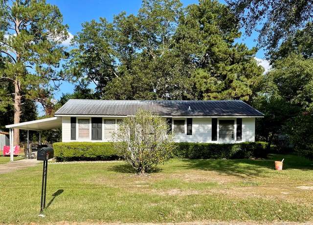 Property at 211 Massee Dr, Dothan, AL 36301, 3 beds, 1 bath