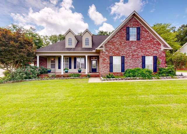 Property at 107 Boulder Dr, Dothan, AL 36305, 3 beds, 2 baths