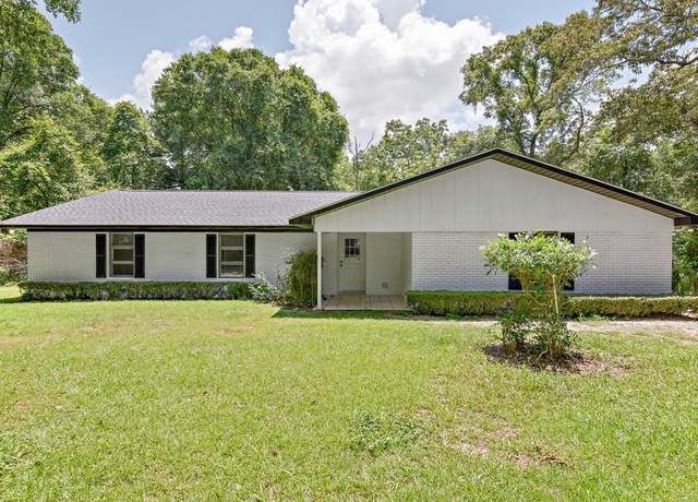 Property at 742 Squirrel Dr, Newton, AL 36352, 3 beds, 2 baths