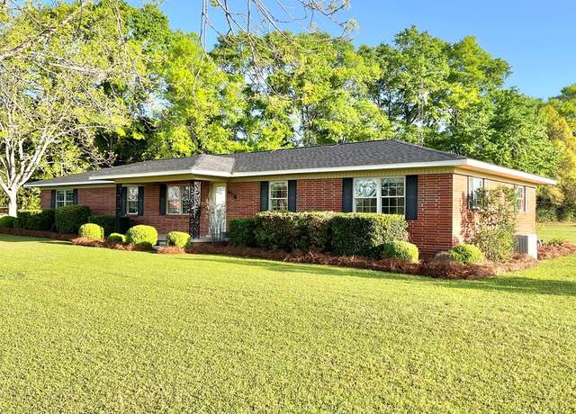Property at 6576 Jb Chapman Rd, Dothan, AL 36350, 3 beds, 2.5 baths