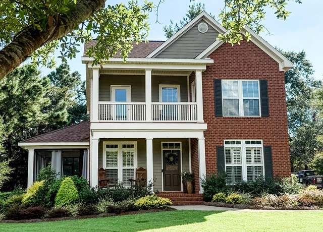 Property at 601 Prestwick Dr, Dothan, AL 36305, 3 beds, 2.5 baths