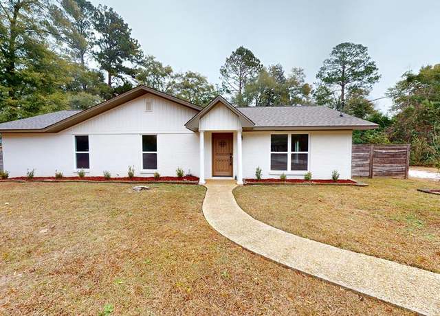 Property at 108 Pine Needles Dr, Dothan, AL 36303, 4 beds, 3 baths