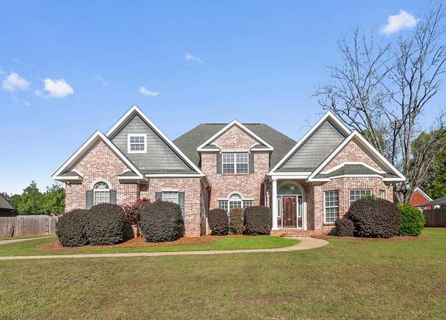 Property at 647 Westbrook Dr, Dothan, AL 36303, 4 beds, 3 baths