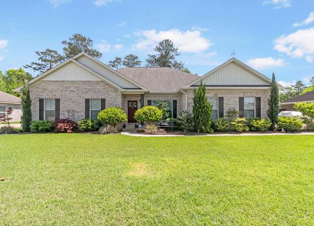 Property at 206 Cotton Ridge Ln, Dothan, AL 36301, 4 beds, 2.5 baths