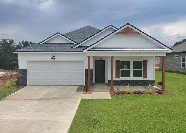 Property at 1455 Forest Dr, Midland City, AL 36350, 3 beds, 2 baths
