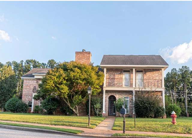 Property at 214 Royal Orleans Ct, Dothan, AL 36305, 3 beds, 3 baths