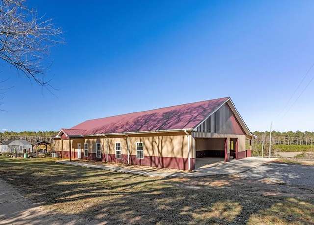 Property at 4573 County Road 24, Daleville, AL 36322, 3 beds, 3 baths