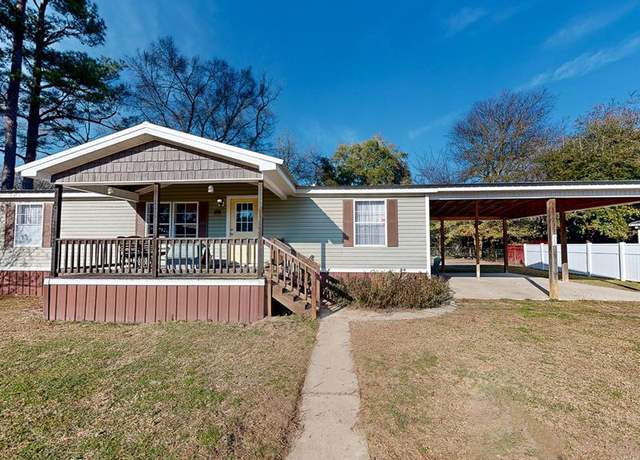 Property at 103 Campbell St, Columbia, AL 36319, 3 beds, 2 baths