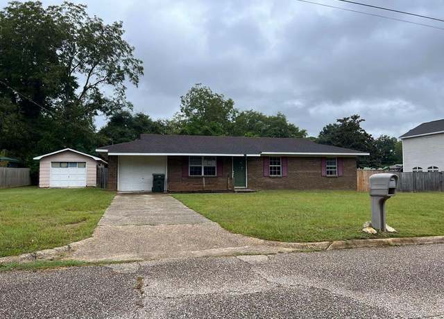 Property at 222 Osteen Dr, Hartford, AL 36344, 2 beds, 1 bath