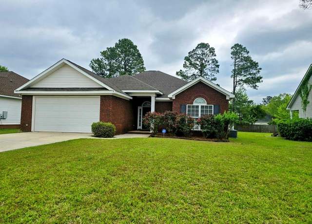 Property at 205 Okeechobee Dr, Dothan, AL 36301, 3 beds, 2 baths