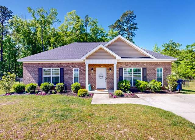 Property at 10 Beauville Dr, Kinsey, AL 36303, 3 beds, 2 baths
