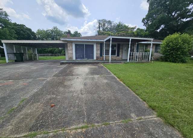 Property at 228 Sharon Ln, Ozark, AL 36360, 3 beds, 1.5 baths