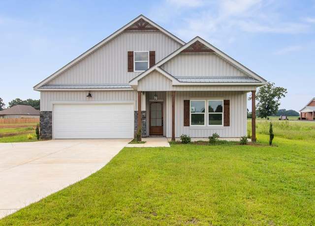 Property at 14 Woodham Rd, Ashford, AL 36312, 3 beds, 2 baths