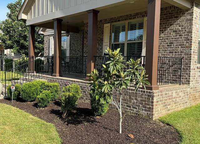 Property at 223 Royale Orleans Ct, Dothan, AL 36305, 3 beds, 2 baths